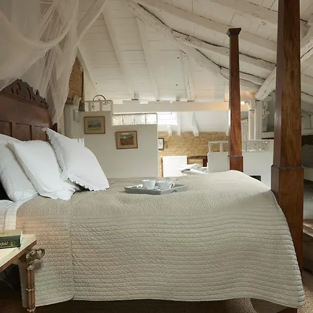 Bonjour Haut Bed & Breakfast *